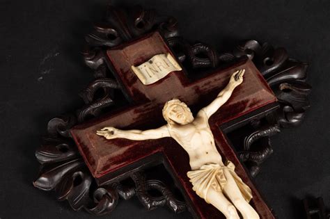 Proantic Crucifix Dans Un Cadre Sculpté Napoléon III France 2e M