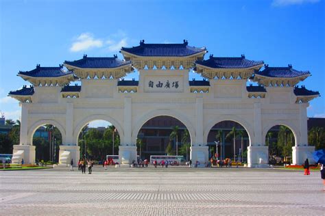 Chiang Kai-shek Memorial Hall | First-Time Travels