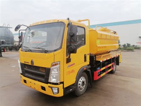 Suction Sewage Cleaning Vehicle Vacuum Tank Truck From Chengli Sewage