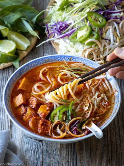 How To Make Bun Bo Hue Chay Vegan At Home WoonHeng