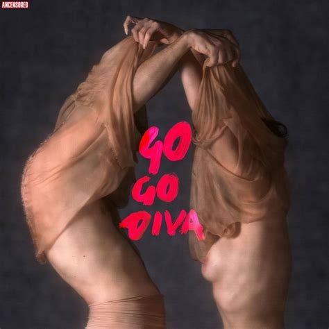 Naked Veronica Lucchesi Added 03 29 2020 By AQVILA