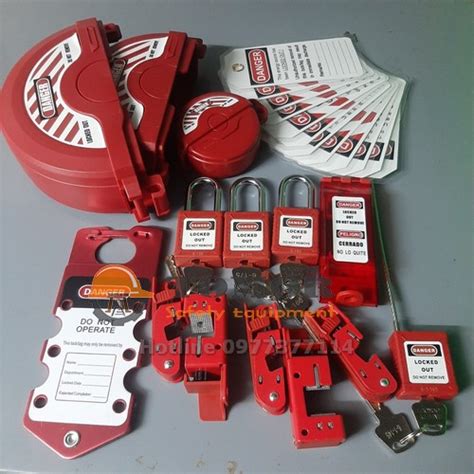 Plastic Valve Lockouts Lockout Tag Out Kit Metal Red