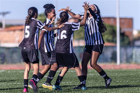 Fut Feminino Sub 15 Ceará goleia o Menina Olímpica e garante segunda