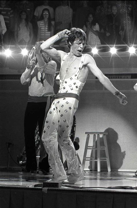 Why Mick Jagger Never Goes Out Of Style Mick Jagger Rolling Stones