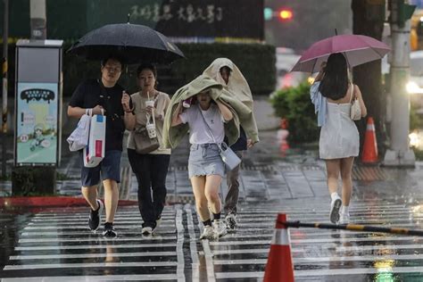 北市3小時雨量破百毫米 大巨蛋再飄雨、吳興街工地淹水 生活 中央社 Cna