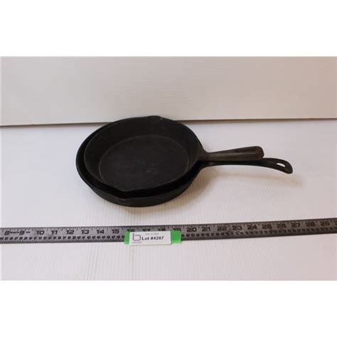 (2) Cast Iron Frying Pans - Bodnarus Auctioneering