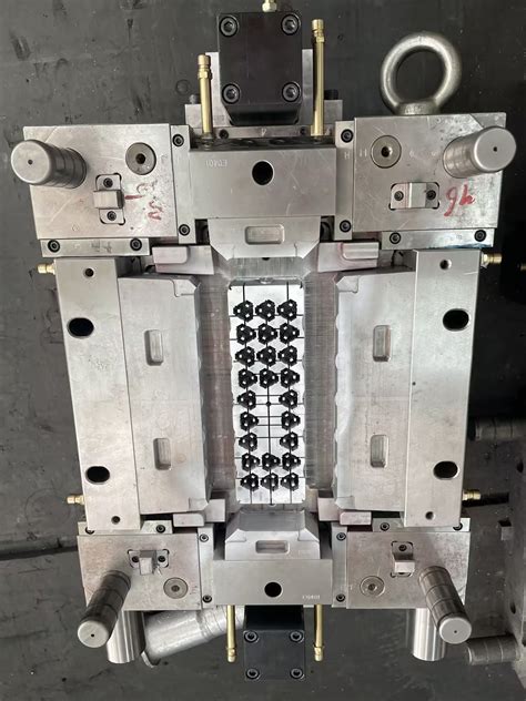 Multi Single Cavity Plastic Molds Plastic Injection Moulding Custom