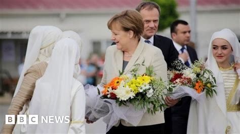 Merkel Visits Migrant Camp On Turkish Syrian Border Bbc News