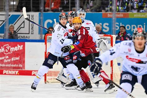 Pinguins Starten Ins Viertelfinale ERC Ingolstadt Zu Gast In