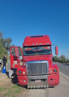 LE ROBAN LA CARGA A TRAILERO