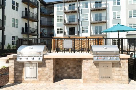 Apartments in Alcoa, TN w/ a Swimming Pool