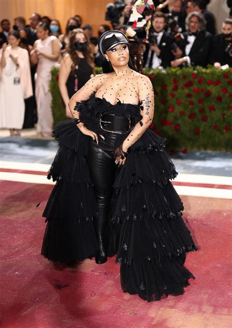 Nicki Minaj Makes Met Gala 2022 Arrival in Barely-There Boots, Feathers ...