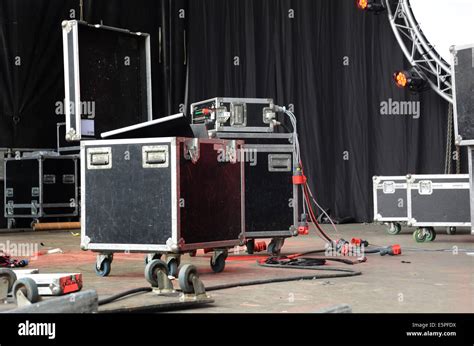 Roadie Backstage At Gig Hi Res Stock Photography And Images Alamy