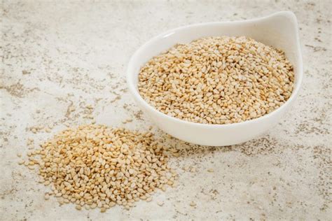 Hulled Vs Unhulled Sesame Seeds Difference Comparison With Table