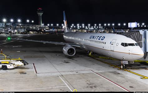 N United Airlines Boeing Er Wl Photo By Steven Ma Id