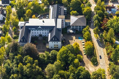 Menden Sauerland Von Oben Schulgeb Ude Der St Dt Gesamtschule