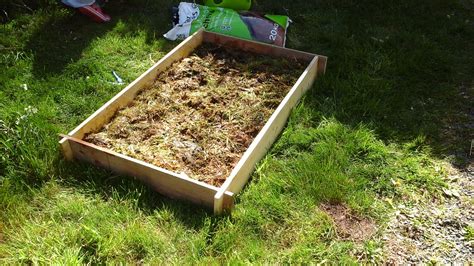 Au Jardin Le Carr Potager En Lasagnes Kmi Bricole Diy