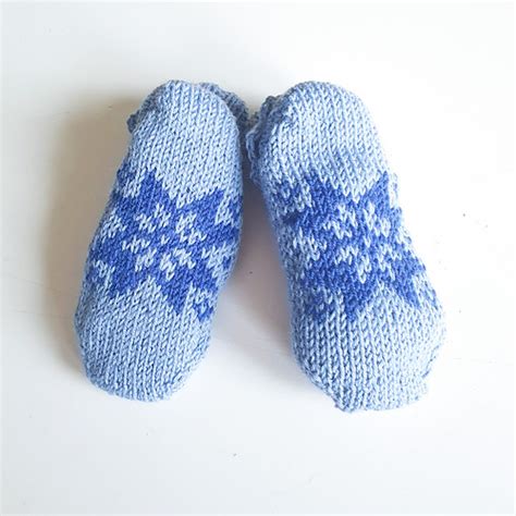 Ravelry Stjernesokker Mini Mini Star Socks Pattern By Tonje Haugli