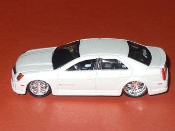 Cadillac STS V | Model Cars | hobbyDB