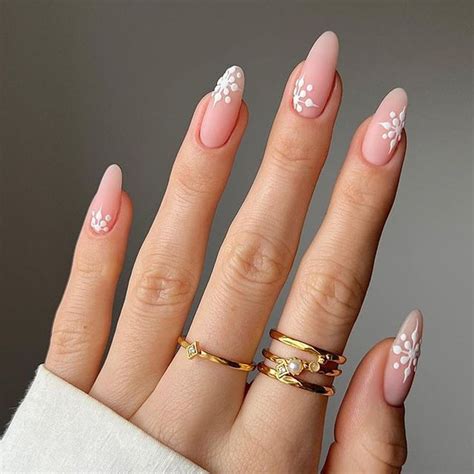 35 Snowflake Nails Designs And Ideas To Wear In Winter Winter Nails