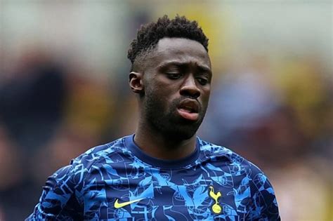 Ex-Colombia manager says Tottenham star Davinson Sanchez is 'not a centre-back' and 'lacks ...