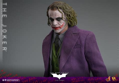 Hot Toys THE JOKER