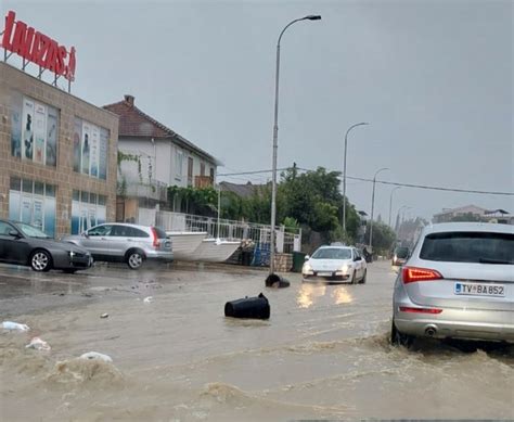 Obilne Padavine Izazvale Poplave U Crnoj Gori Bn