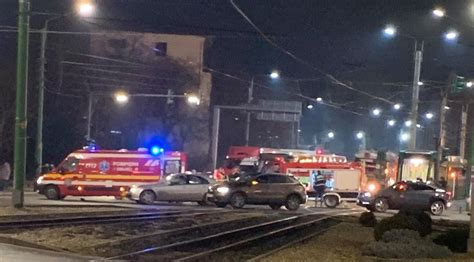 Dou Accidente N Care Au Fost Implicate Tramvaie I Autoturisme Au