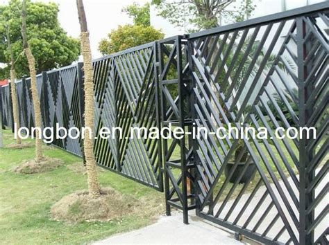 China Modern Wrought Iron Fence Design For Home And Garden Lb G F 0069