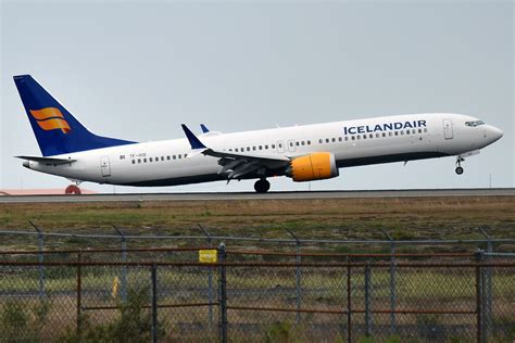 Icelandair TF ICD Boeing 737 9 MAX Anna Zvereva Flickr