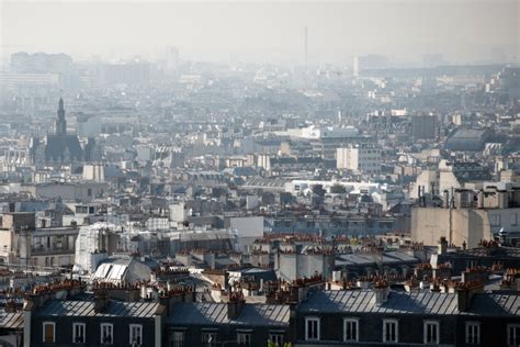 Paris Un Adolescent De 13 Ans Survit à Une Chute De 40 Mètres