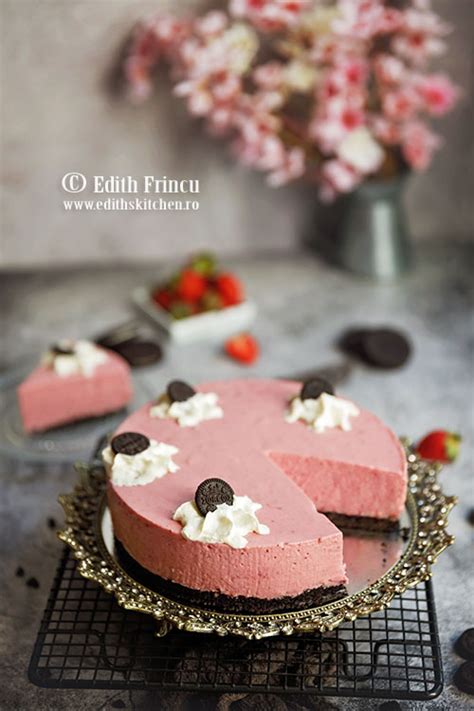 Cheesecake Cu Capsuni Si Oreo Edith S Kitchen