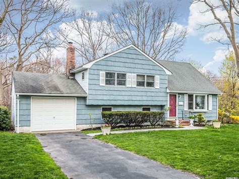 251 Swan Lake Dr Patchogue Ny 11772 Zillow