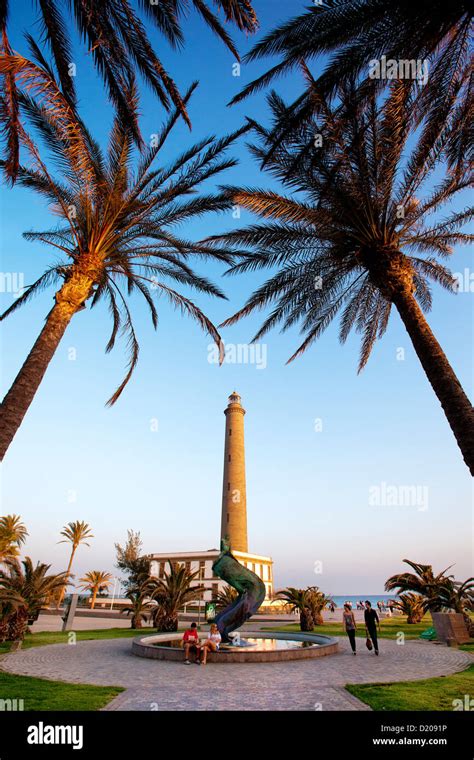 Maspalomas Seaside Promenade Gran Canaria Hi Res Stock Photography And