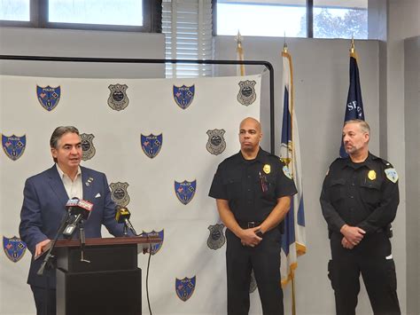 Local residents react to the latest Springfield Virginia traffic light changes 34