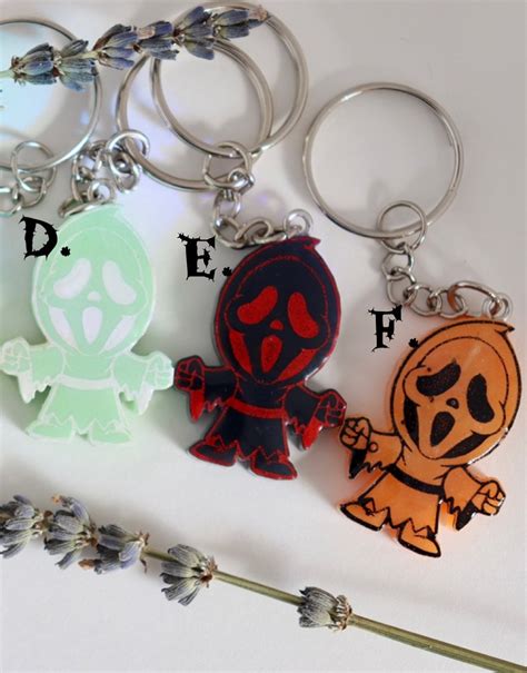 Scream Ghostface Keychain Classic Horror Keychain Resin Etsy