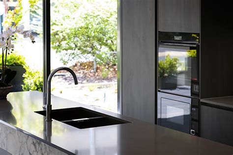 Lincoln Sentry Heats Up With Franke Appliances The Kitchen And