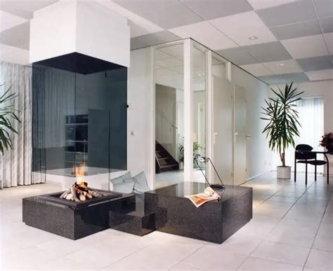 27 Glass Fireplaces To Watch The Fire From All Angles Digsdigs