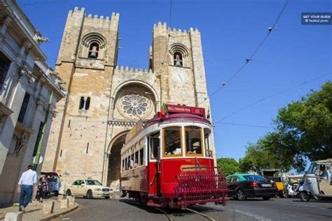 Hop On Hop Off Lisbon Tours: Top Companies, Costs & Routes