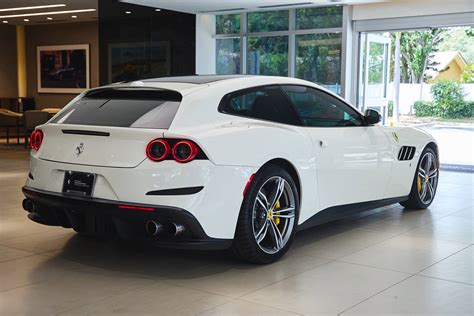 GTC4Lusso for sale near you in USA | Ferrari Approved