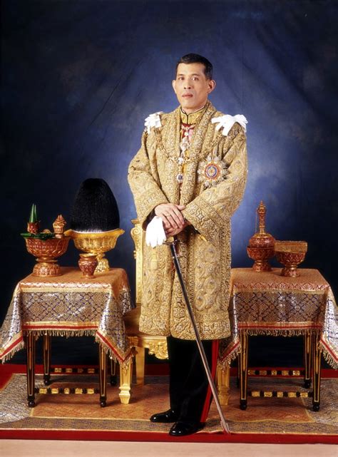 Thai King Self Isolates In A Top Hotel With A Harem Of 20 Women