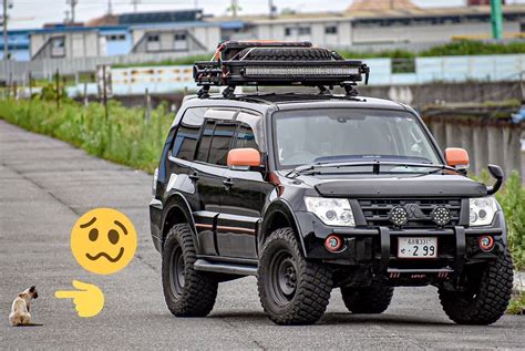 Lifted Mitsubishi Pajero on 33" Offroad Wheels from Japan | Mitsubishi ...