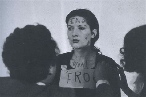 10 Choses à Savoir Sur Marina Abramović Magazine Artsper