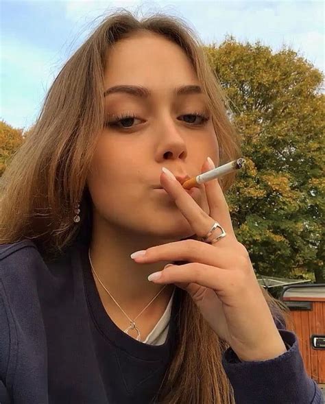 Pin On Beautiful Smoking Women