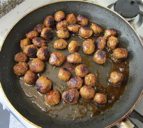 Food Lust People Love: How to Make Easy Meatballs à la Jamie Oliver