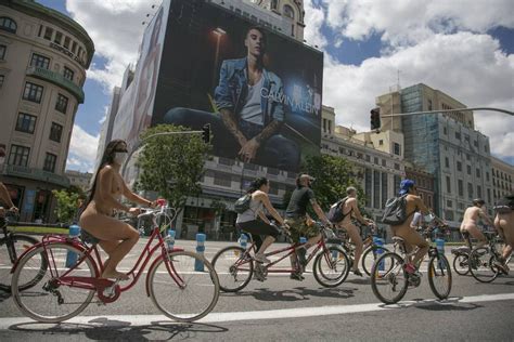 El Ayuntamiento De Madrid Deja Desnudos A Los Ciclistas I Love Bicis