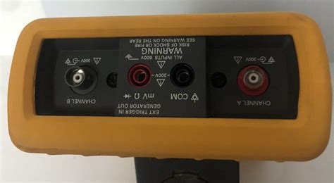 Fluke Auto Scopemeter Dual Trace Mhz Handheld Oscilloscope