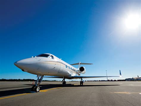 How The Business Aviation Sector Can Achieve Carbon Neutrality World