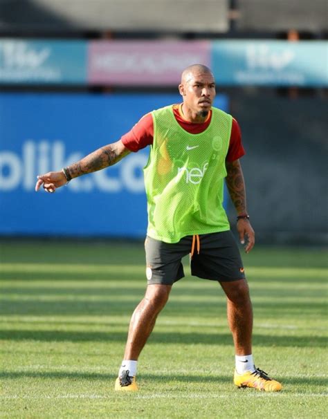 nigel de jong 1167271 uludağ sözlük galeri