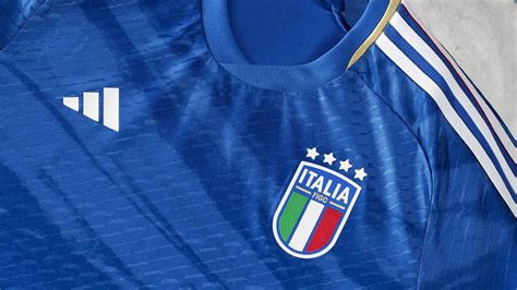 L Italie dévoile ses nouveaux maillots